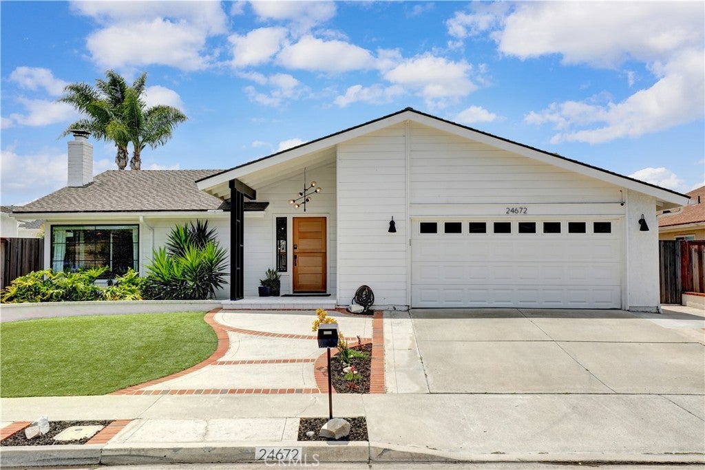 Photo of Listing #OC25135036