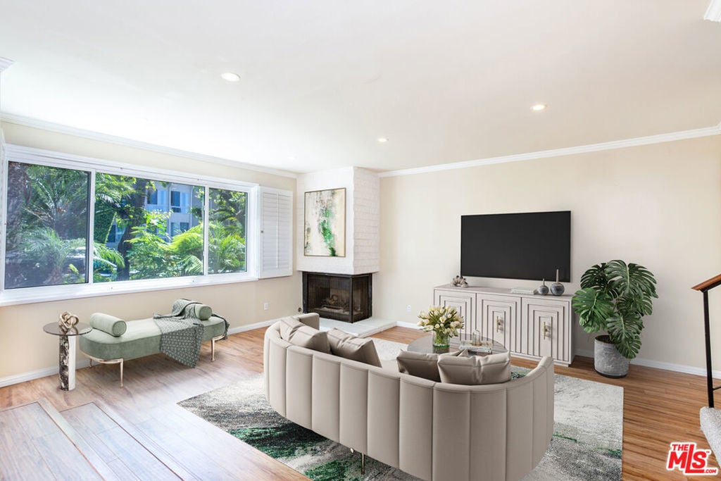 Photo of Listing #25553601