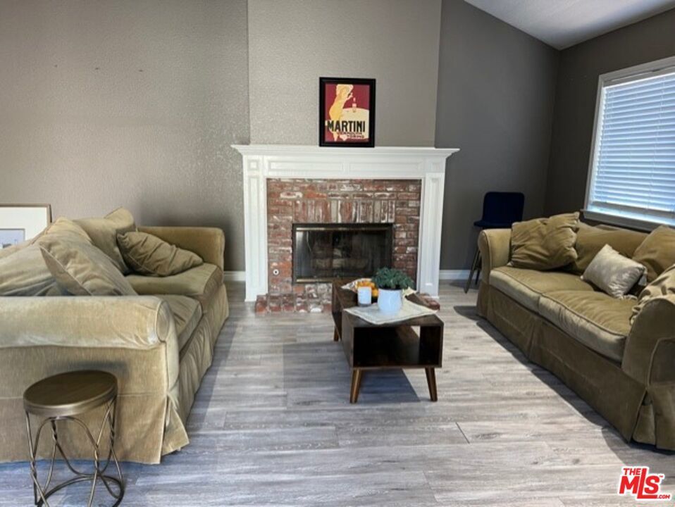 Photo of Listing #25552433