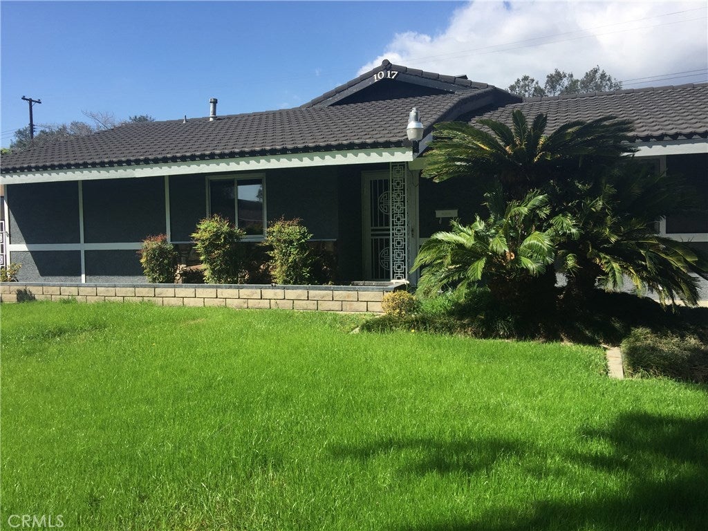 Photo of Listing #IV25136587