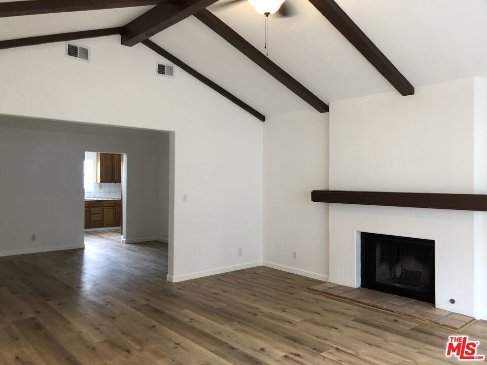 Photo of Listing #25554109