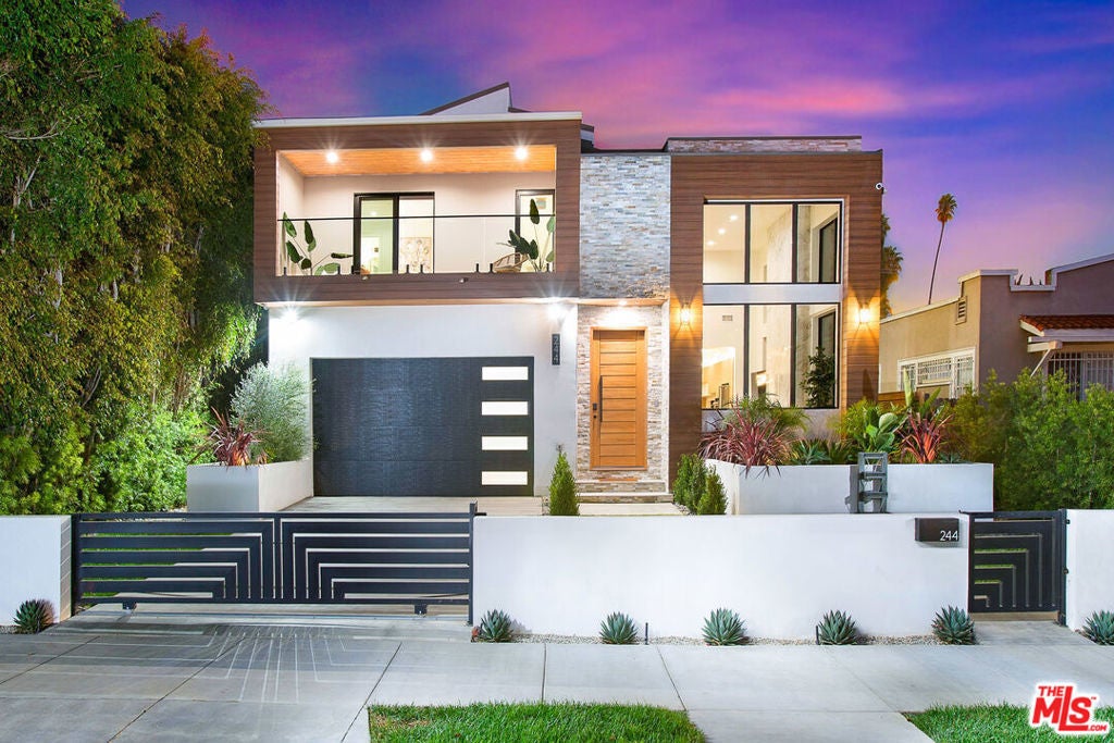 Photo of Listing #25554191