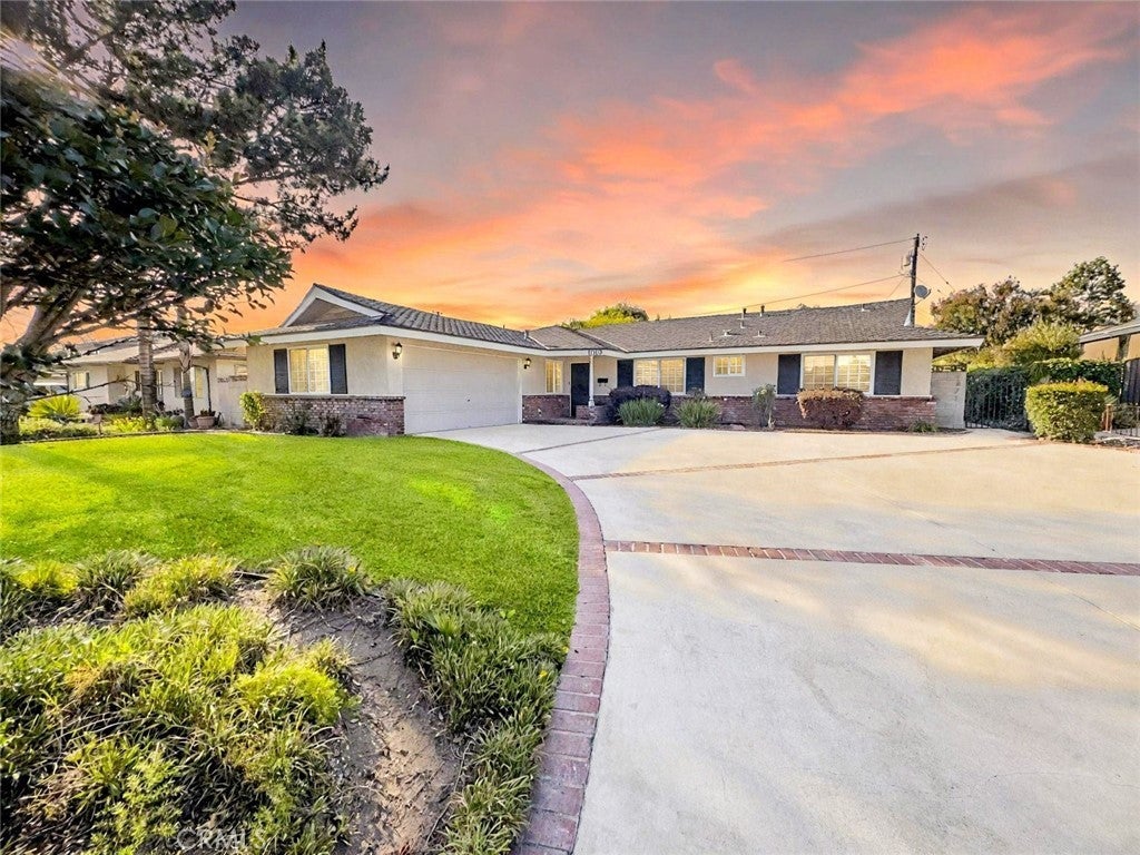 Photo of Listing #CV25136589