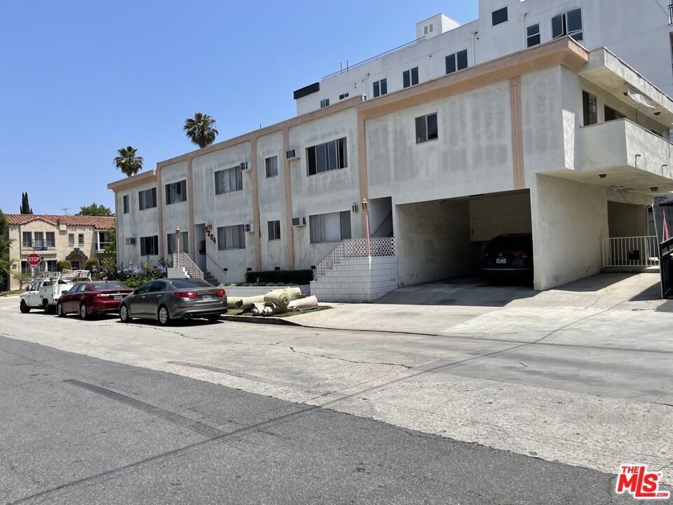 Photo of Listing #25552039