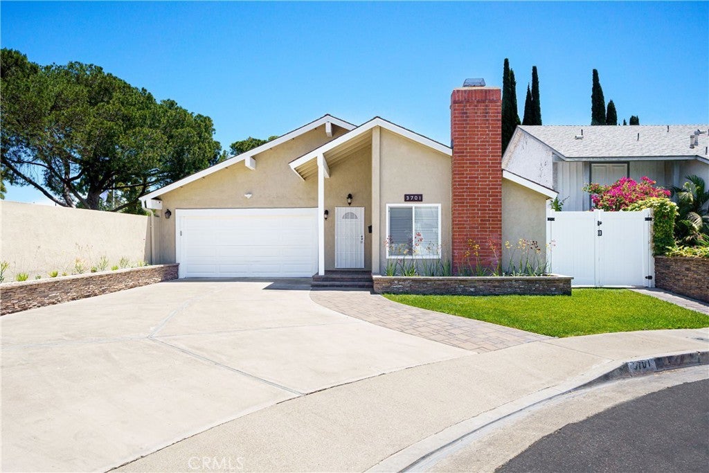 Photo of Listing #OC25136811