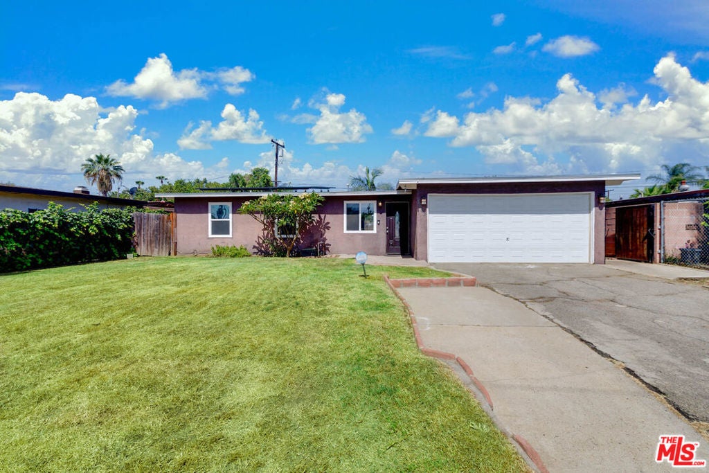 Photo of Listing #25554173