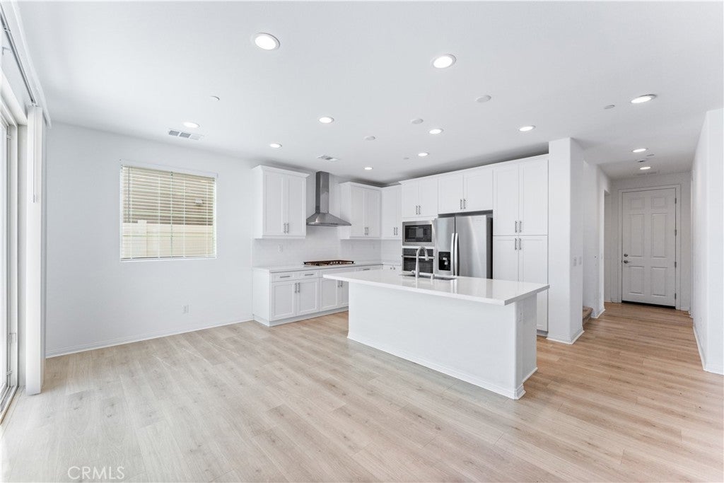 Photo of Listing #IG25137714