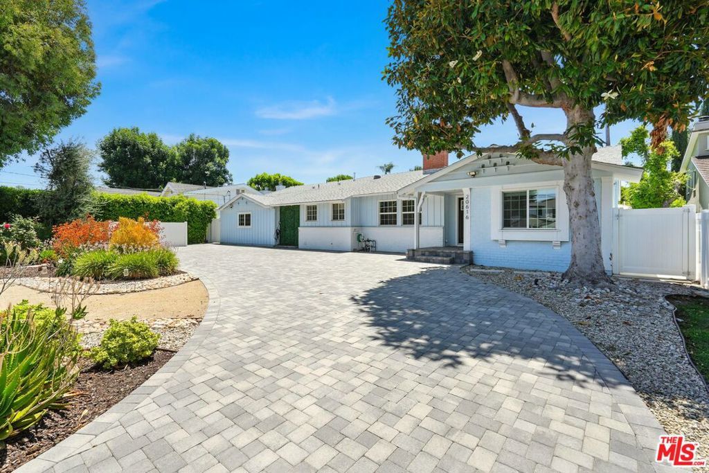 Photo of Listing #25554717