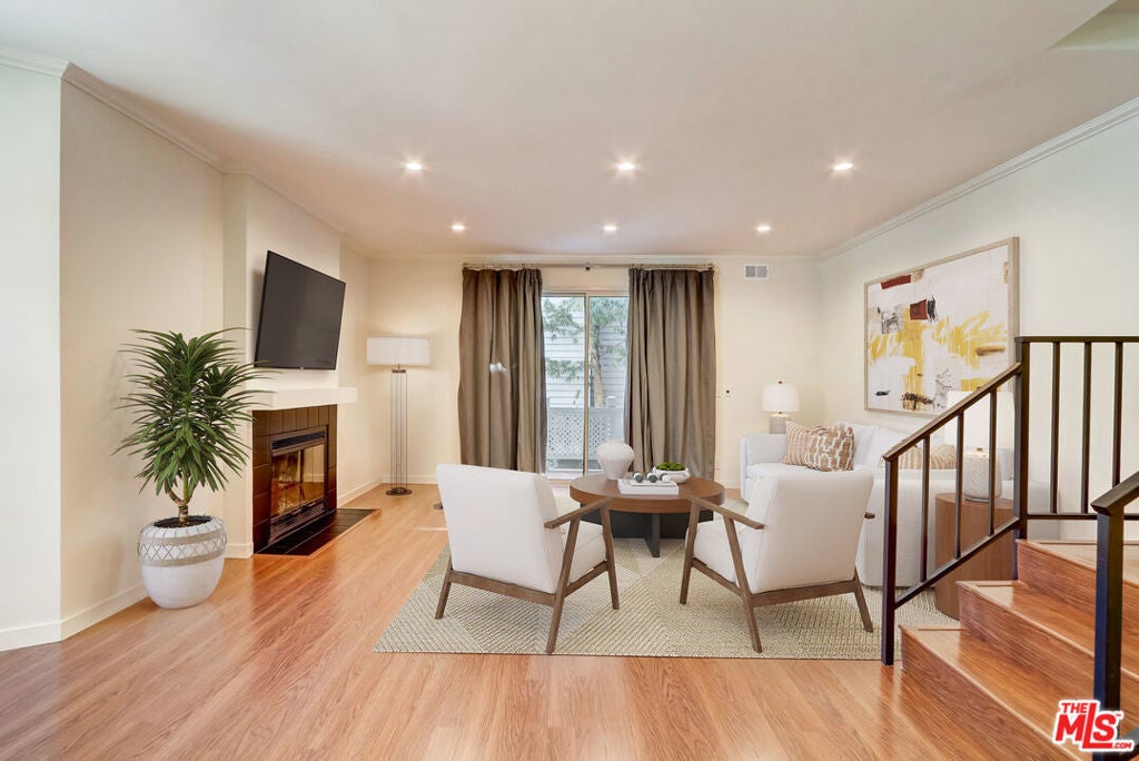 Photo of Listing #25553577