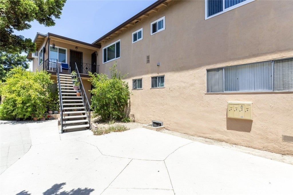 Photo of Listing #SR25137747