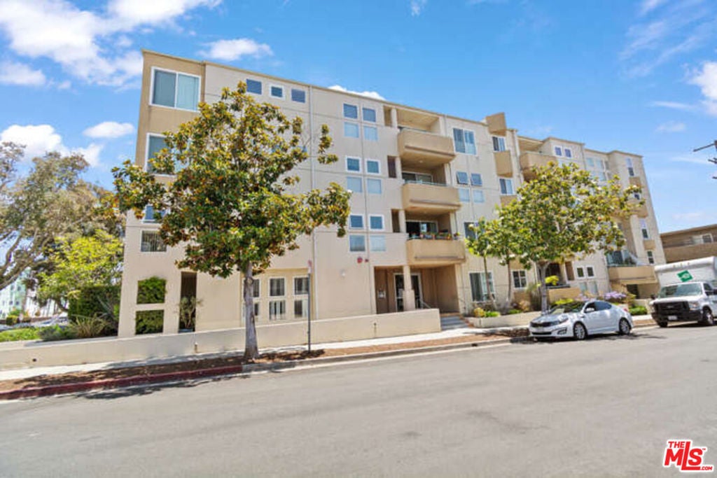 Photo of Listing #25555005