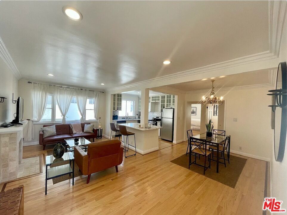 Photo of Listing #25555185