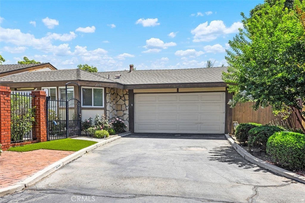 Photo of Listing #NP25135455