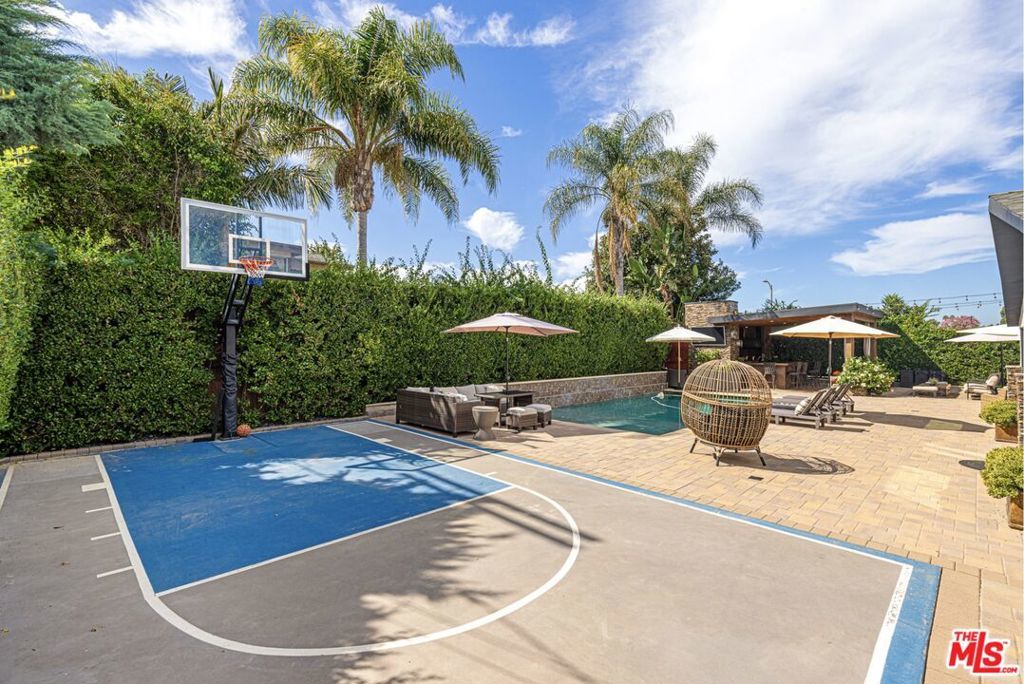 Photo of Listing #25555103