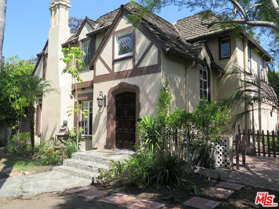 Photo of Listing #25555351