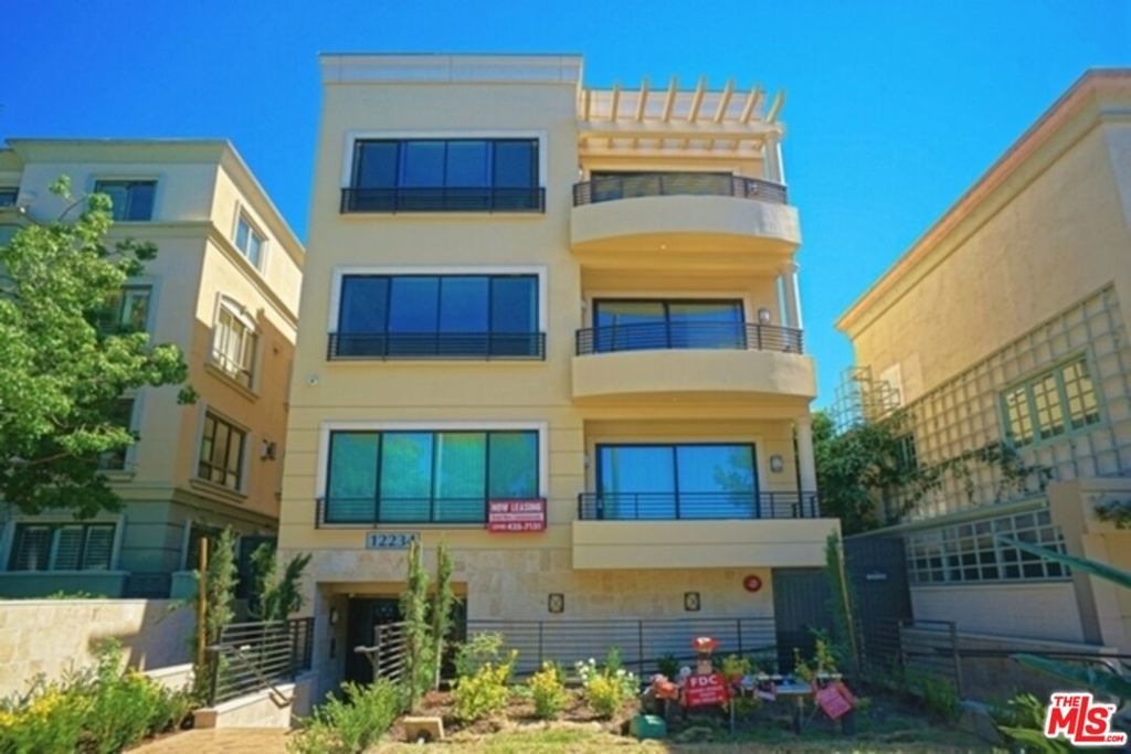 Photo of Listing #25555475