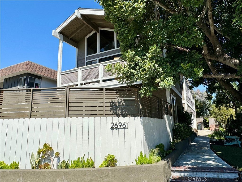 Photo of Listing #OC25139639