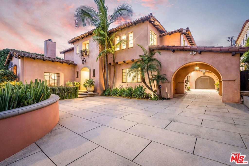 Photo of Listing #25554529