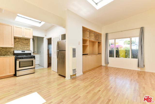 Photo of Listing #25554567