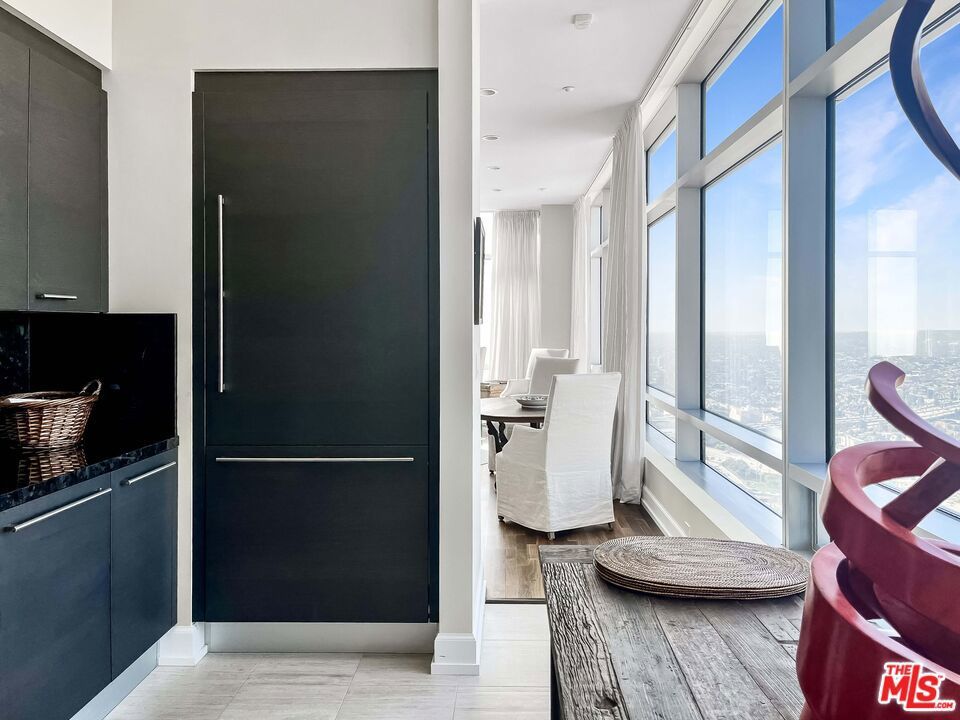 Photo of Listing #25556301