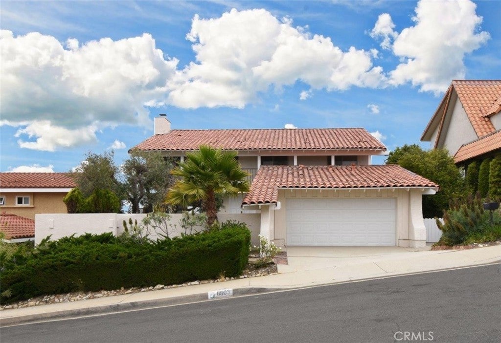 Photo of Listing #PV25141240