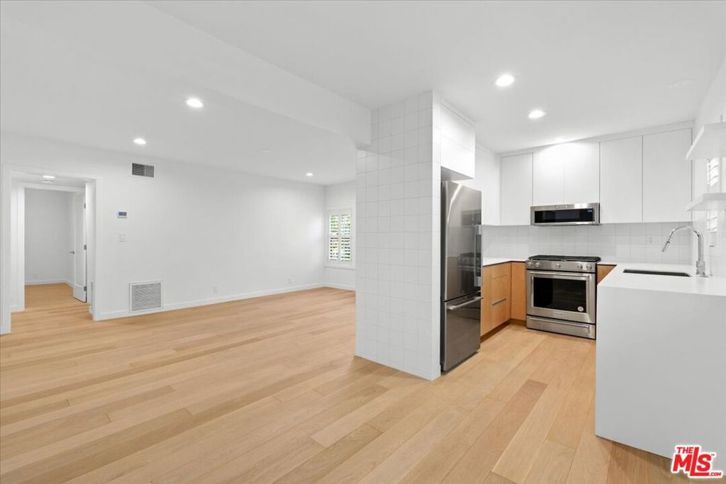 Photo of Listing #25554113