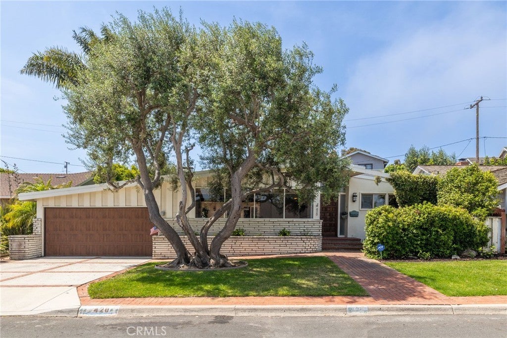 Photo of Listing #SB25141547