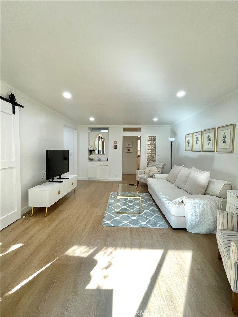 Photo of Listing #SR25142002