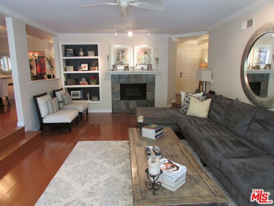 Photo of Listing #25556953