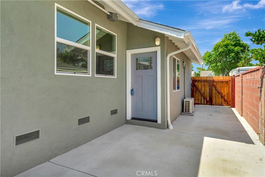 Photo of Listing #SR25141642