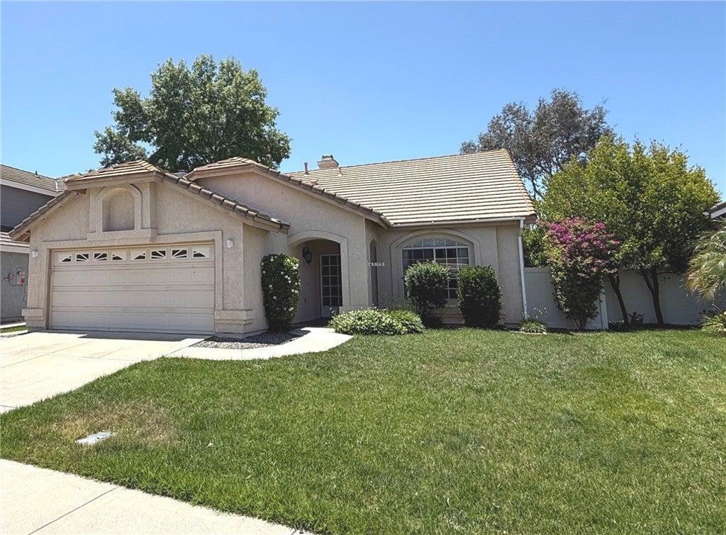 Photo of Listing #IV25142824