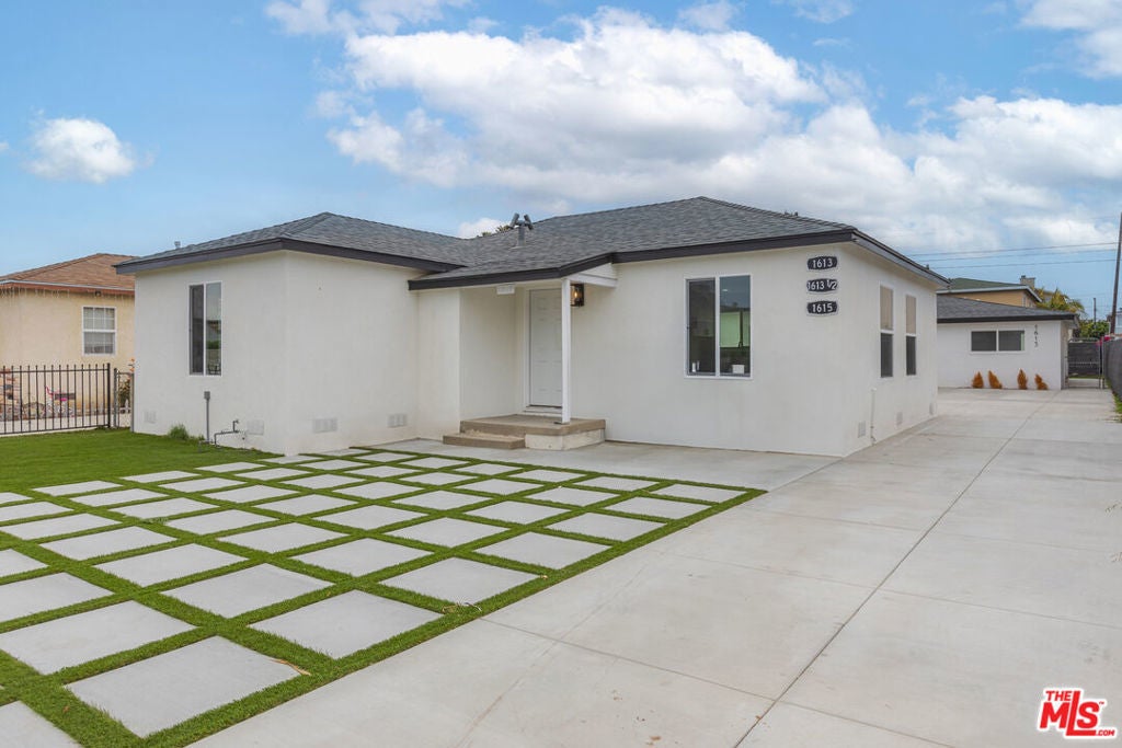 Photo of Listing #25555263