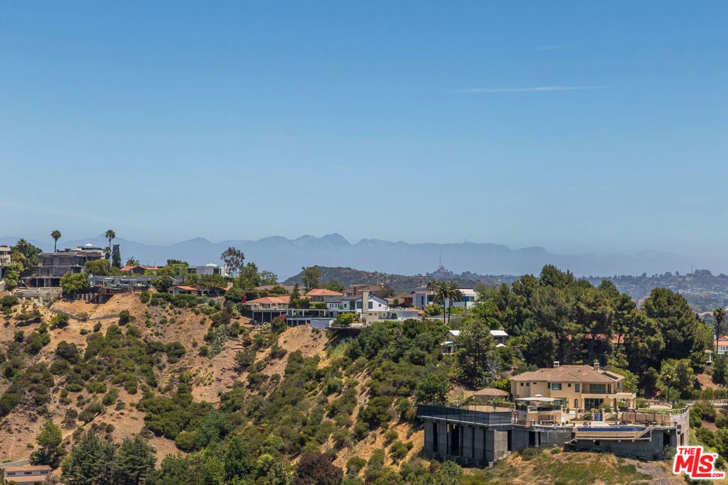 Photo of Listing #25557459