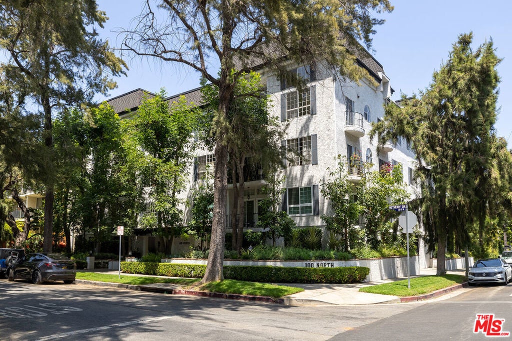 Photo of Listing #25556859