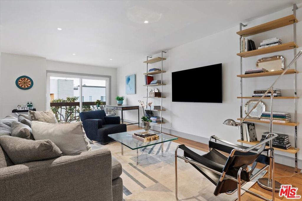 Photo of Listing #25557863