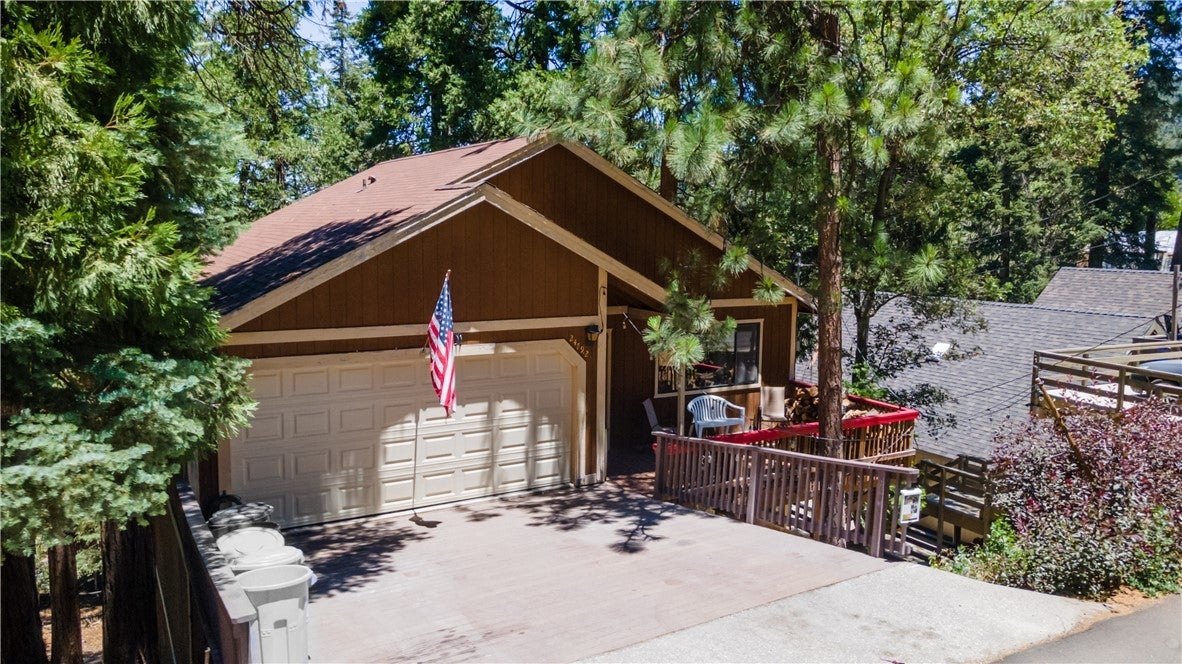 Photo of Listing #IV25144012