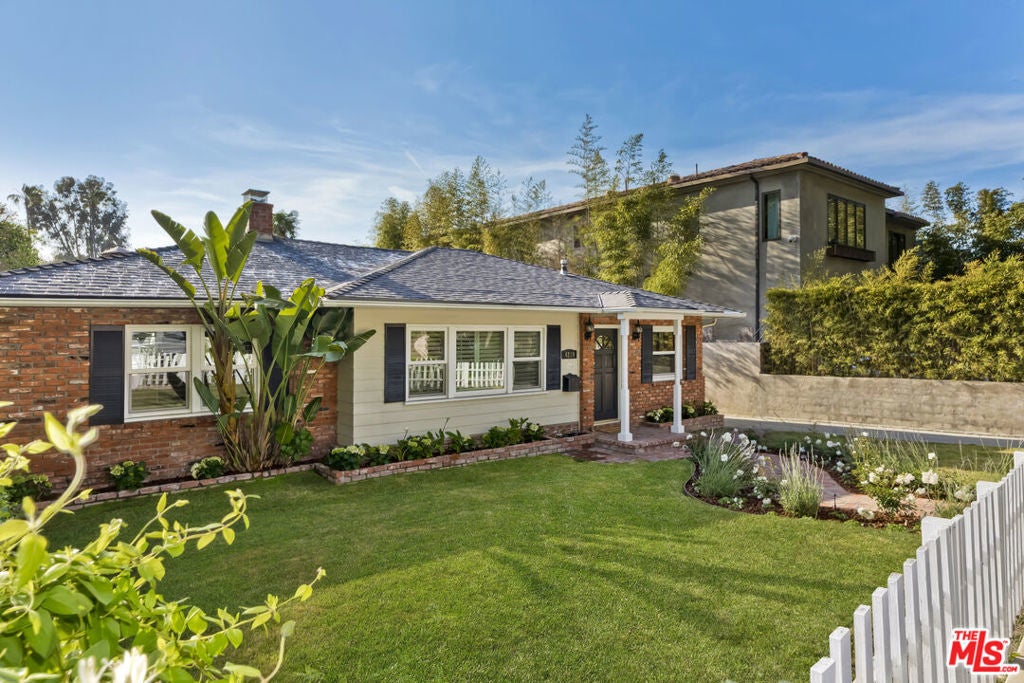 Photo of Listing #25557911