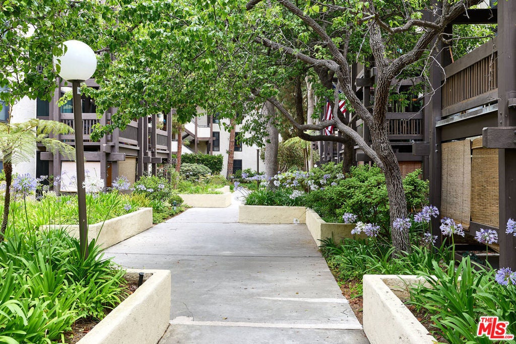 Photo of Listing #25557685