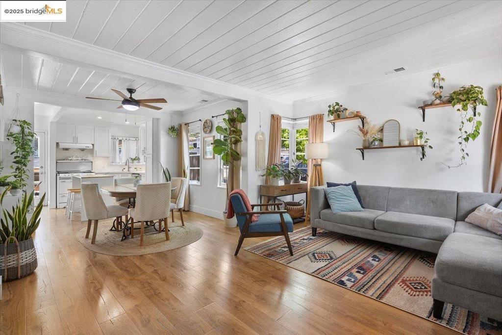 Photo of Listing #41102938