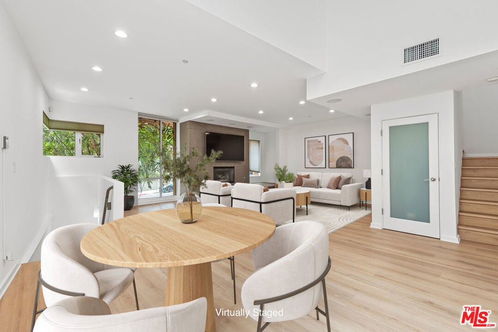 Photo of Listing #25544263