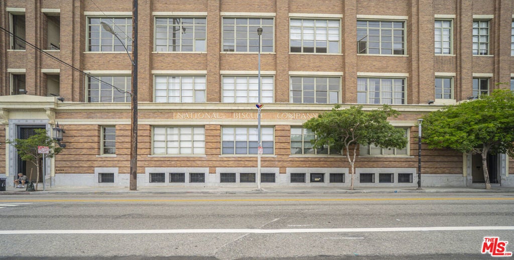 Photo of Listing #25558329