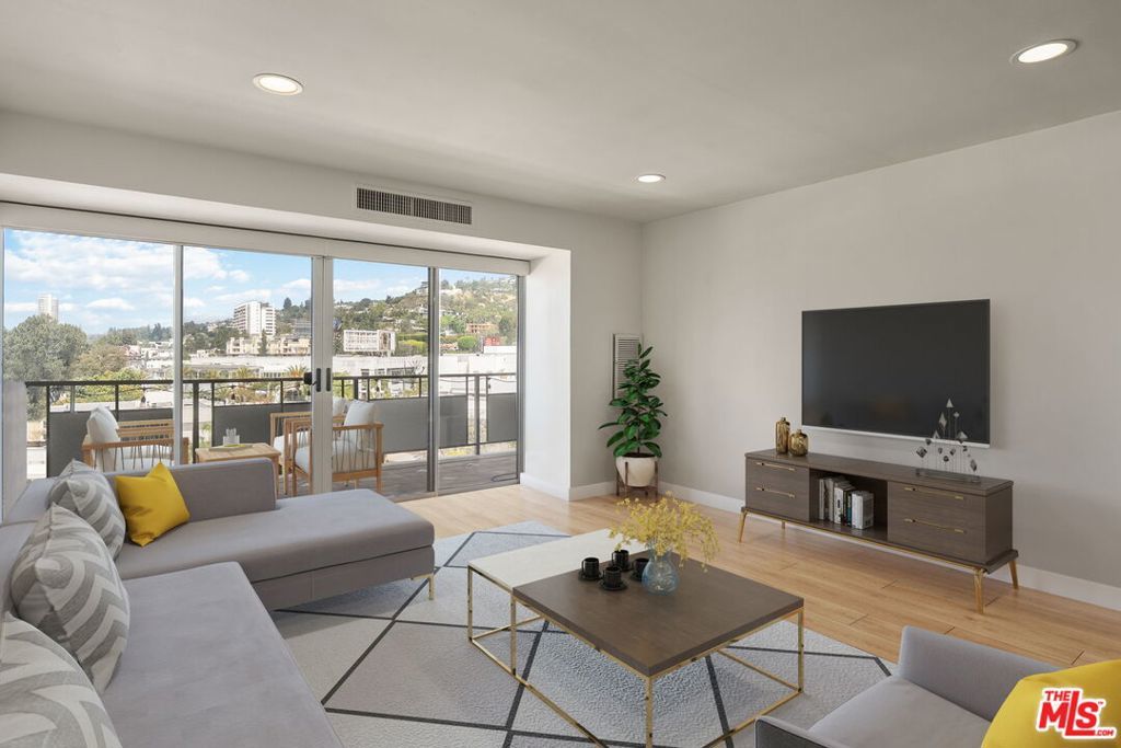 Photo of Listing #25557971