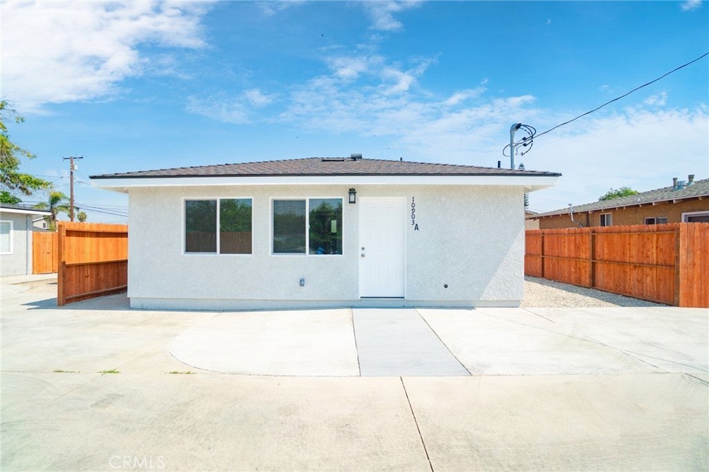 Photo of Listing #SB25145512