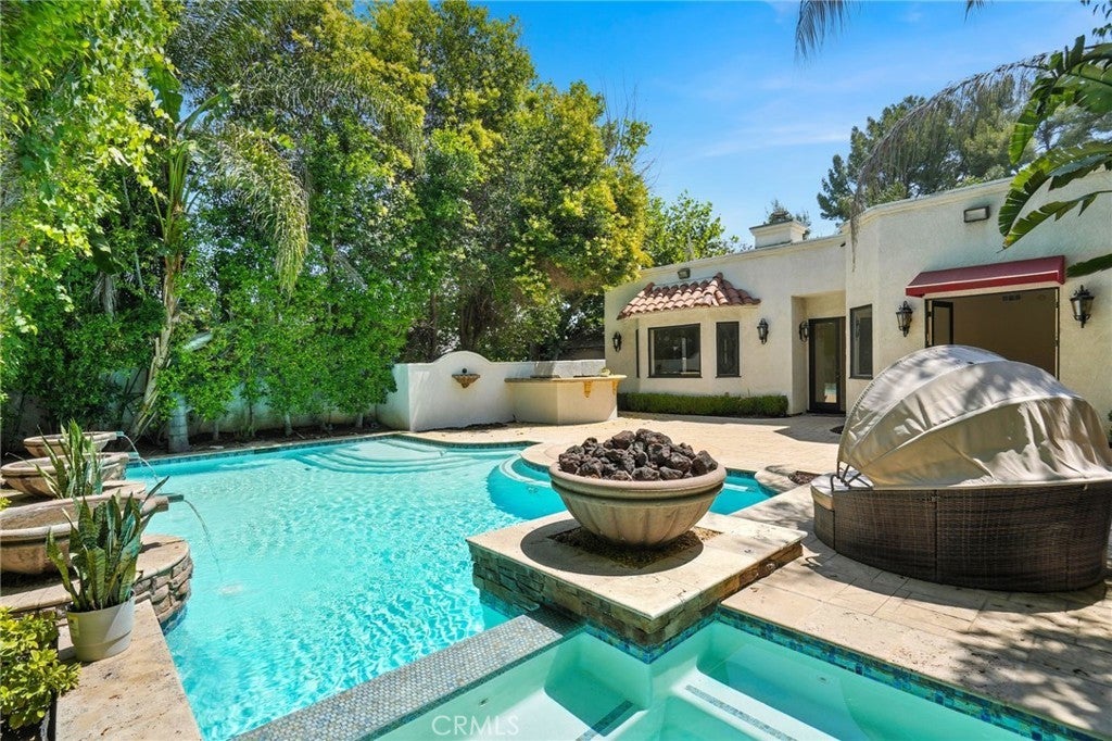 Photo of Listing #SR25145707