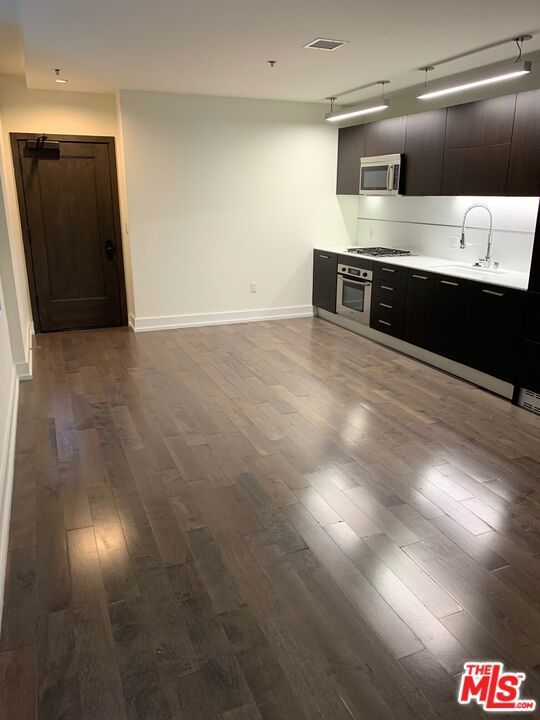 Photo of Listing #25558845