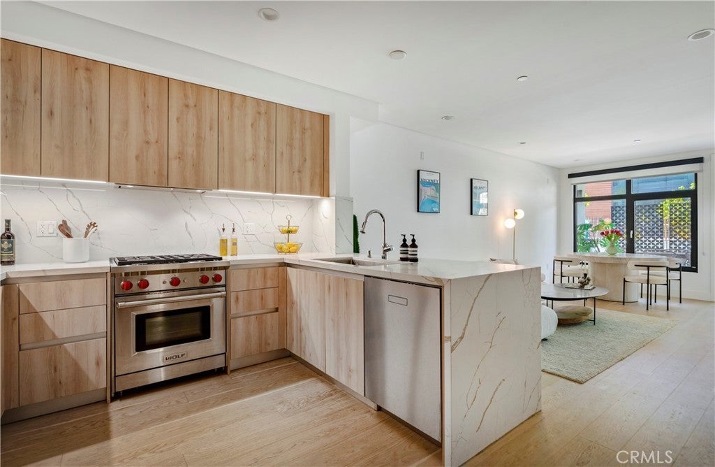 Photo of Listing #SR25145375