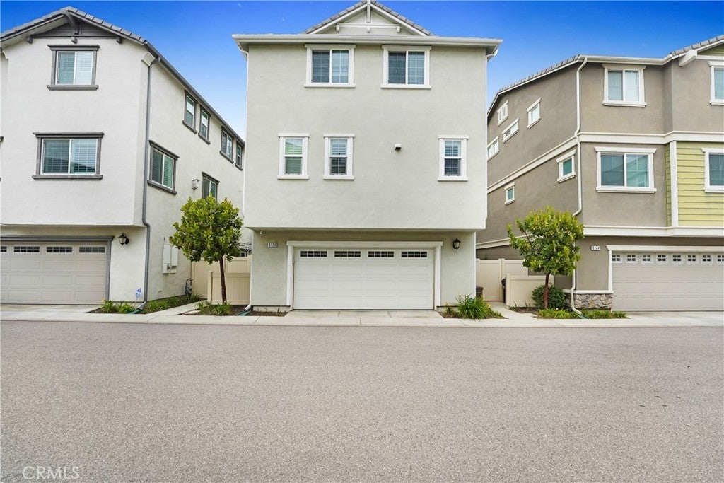 Photo of Listing #SR25146456