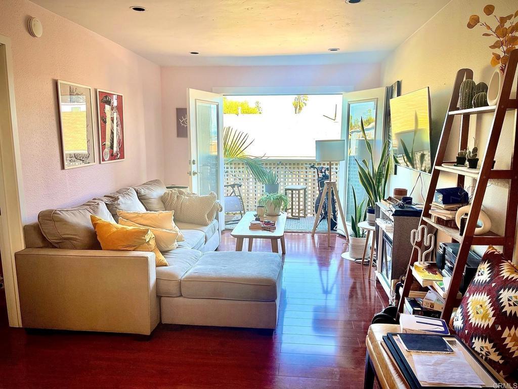 Photo of Listing #PTP2504930