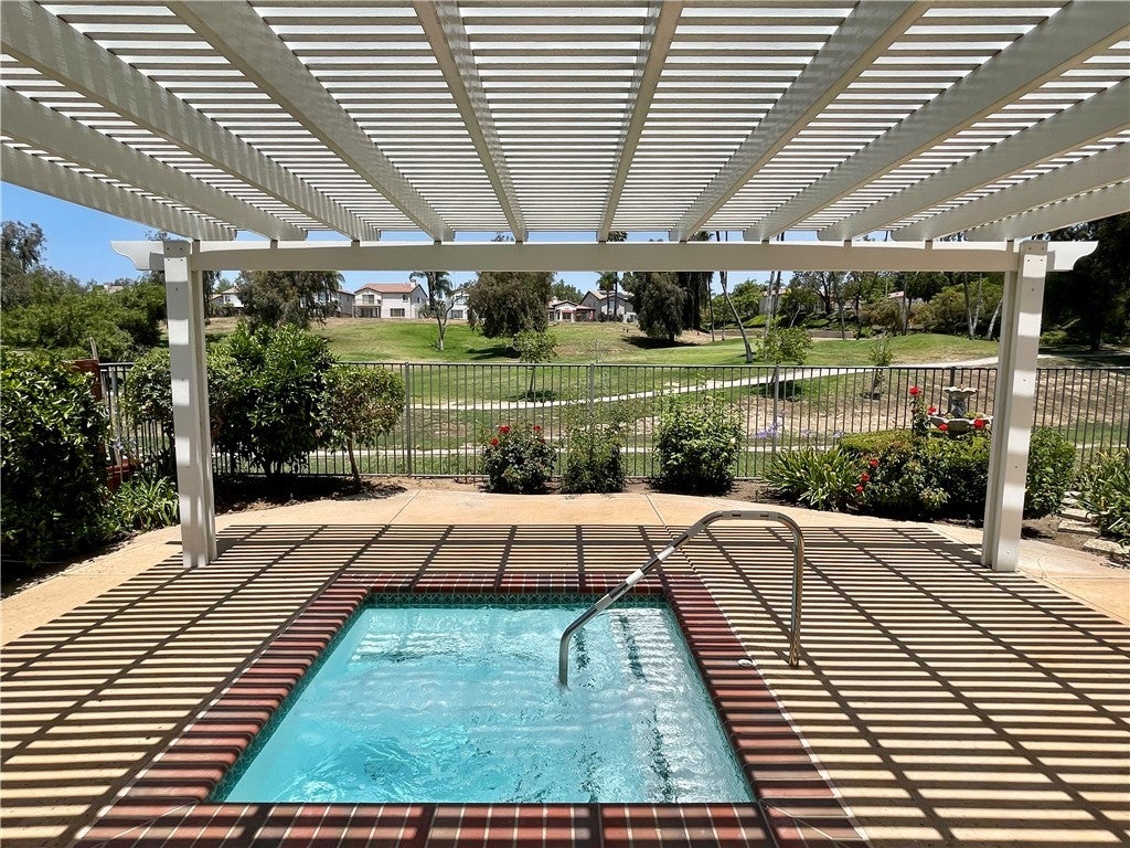 Photo of Listing #SW25147621