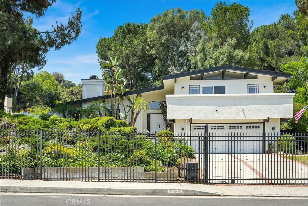 Photo of Listing #SR25147070